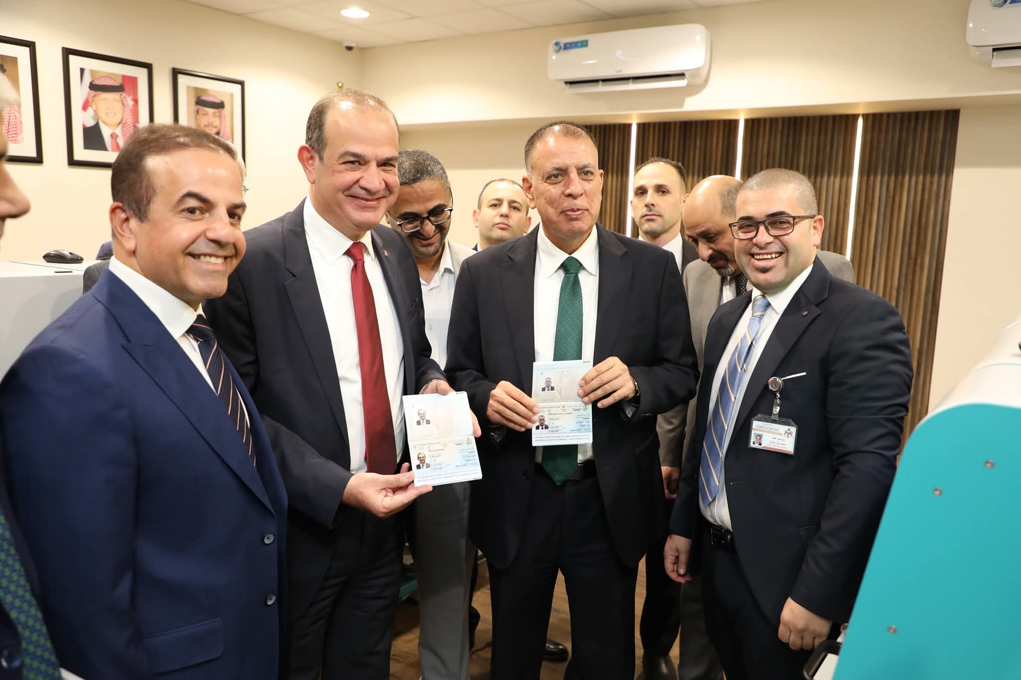 إطلاق خدمة إصدار جواز السفر الإلكتروني تجريبيا اعتبارا من أيلول