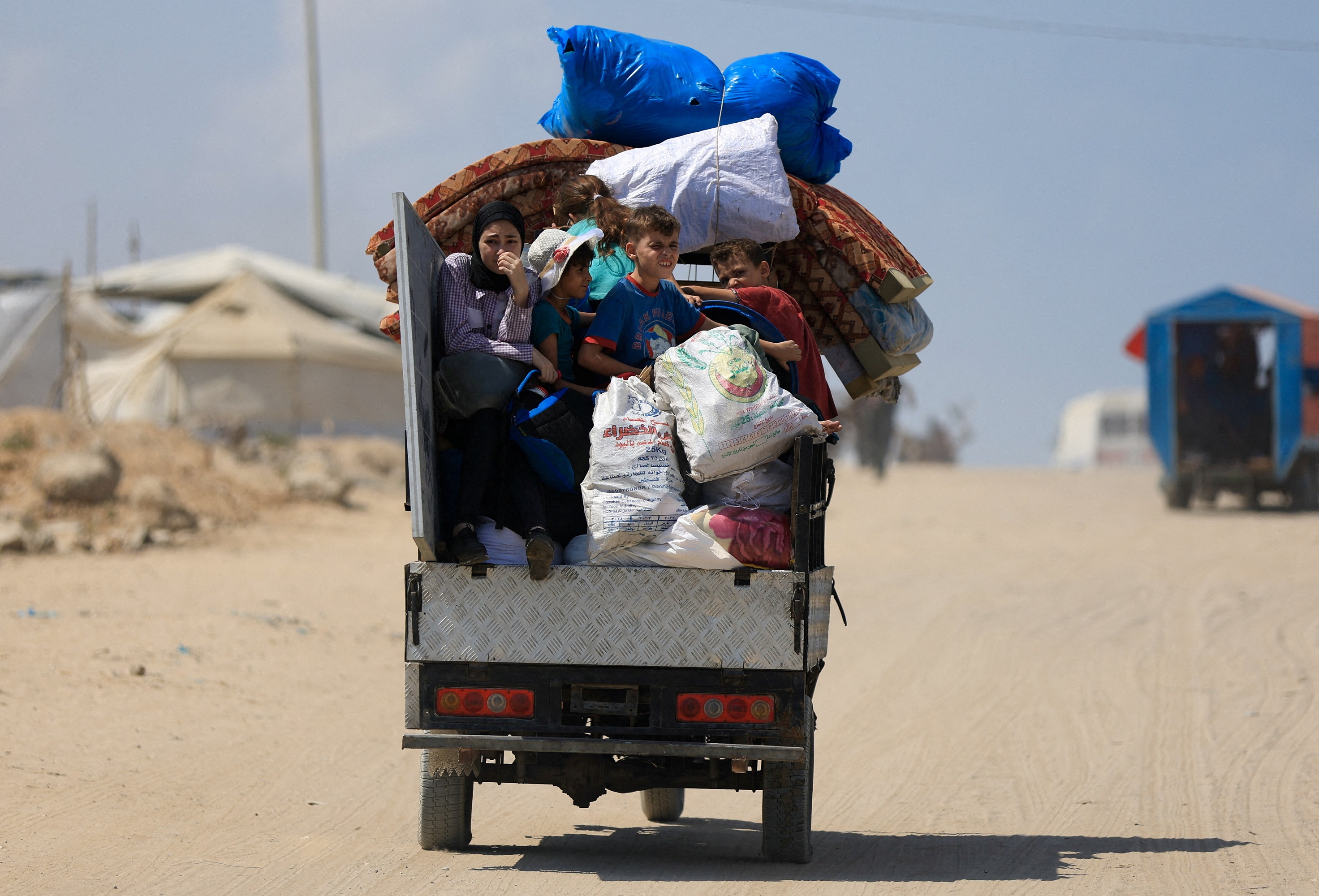 الاحتلال يبدأ إبلاغ الطواقم الطبية والإغاثية في شمال غزة لإعداد خطط إجلاء