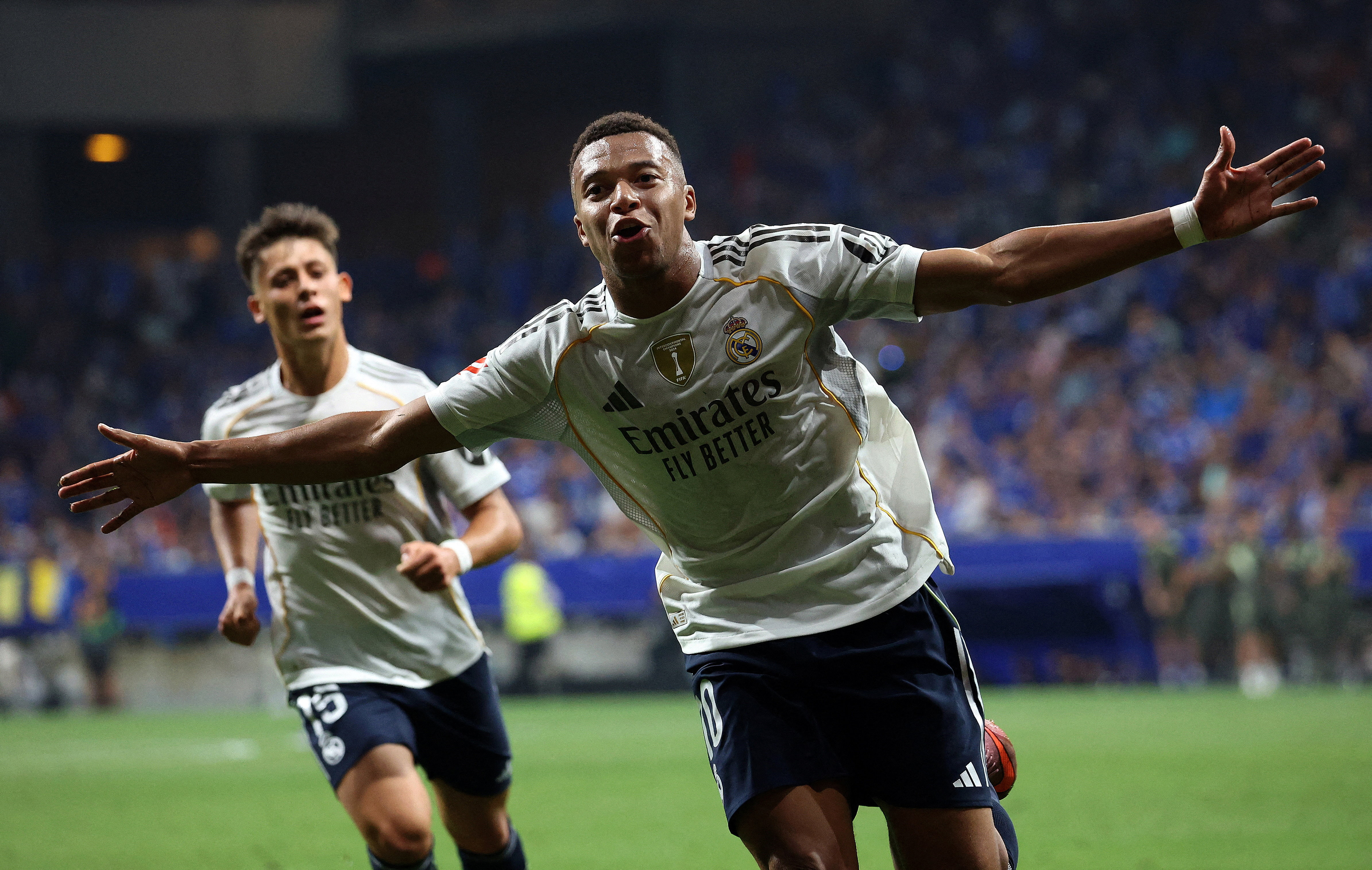 ريال مدريد يقسو على أوبييدو بفضل أهداف مبابي وفينيسيوس
