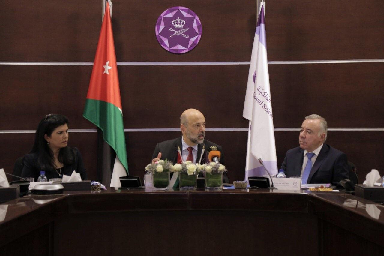 الحكومة تتطلع &quot;لتأطير العمل&quot; مع الجمعية العلمية الملكية 