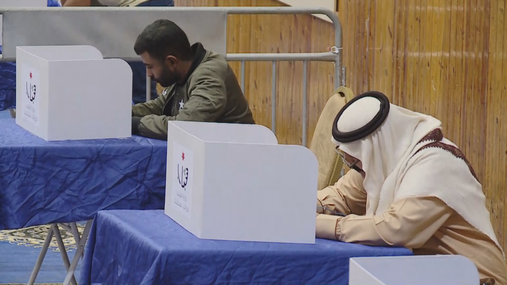 بدء فرز الأصوات في انتخابات نادي الفيصلي بعد مشاركة وصلت إلى 96%