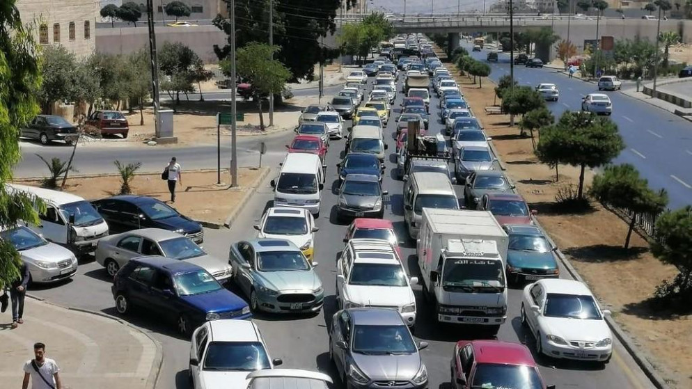 &quot;السير&quot; تتوقع حركة مرورية كثيفة اليوم وتدعو للالتزام بالسلوكيات الصحيحة