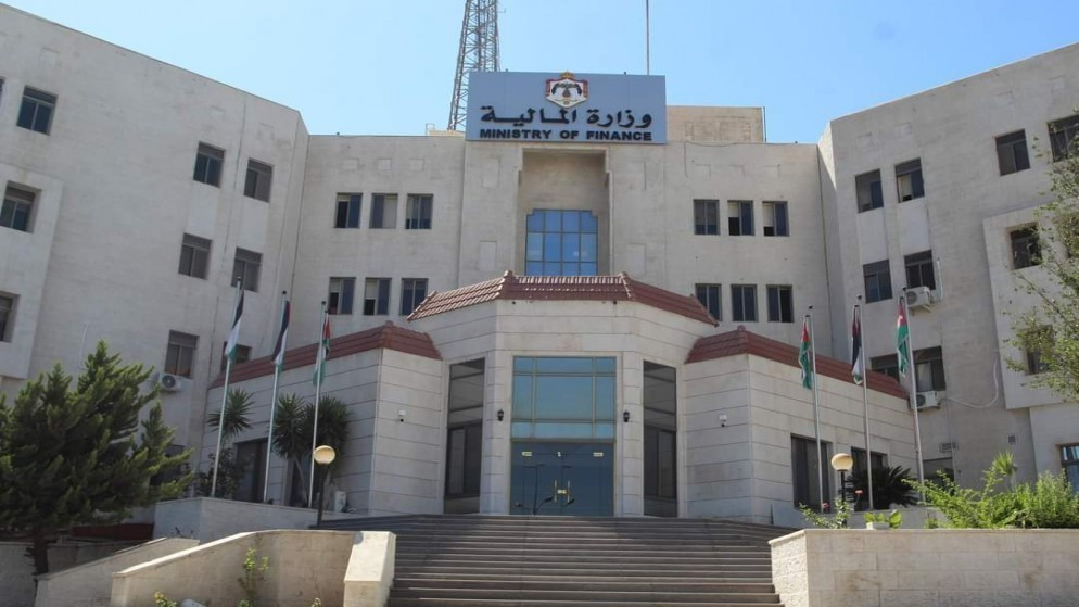 الحكومة تطفئ ديونا بقيمة 750 مليون دينار في أول شهرين من العام الحالي 