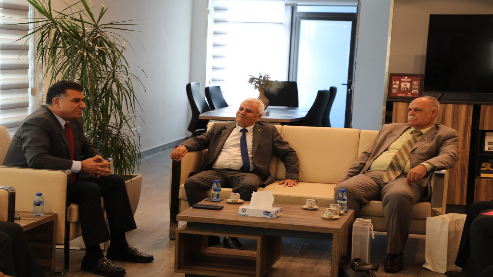 وزير الزراعة يلتقي نقيب المهندسين الزراعيين السوريين لبحث التعاون المشترك