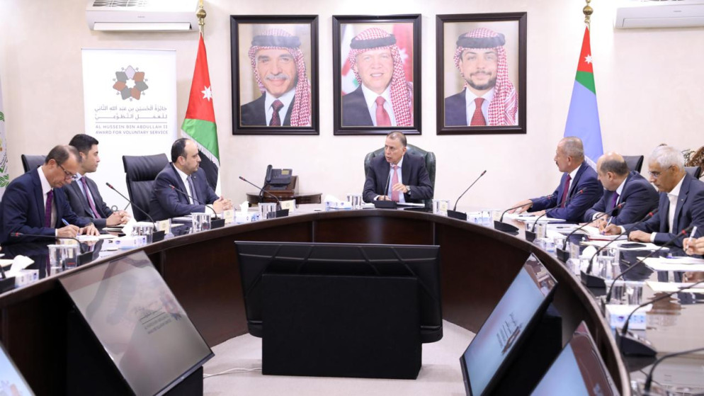 وزارتا الداخلية والشباب تطلقان خطة ميدانية لتعزيز ثقافة التطوع في المحافظات